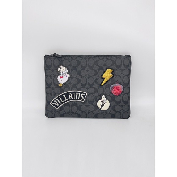 Disney X Coach CC093 Large Pouch In Signature Canvas With Patches NWT Org $298